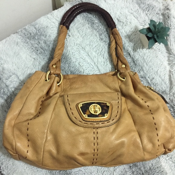 b. makowsky Handbags - B. makowsky Genuine Leather Purse
